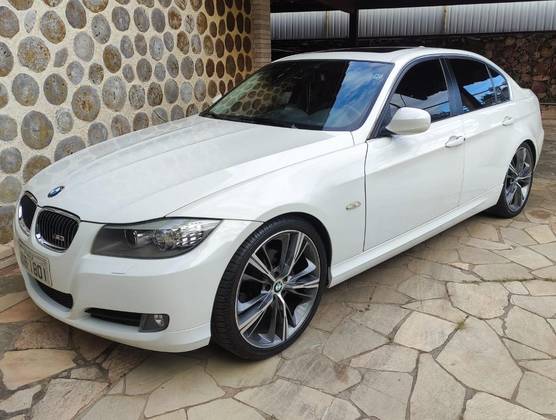 BMW 325i 2.5 SEDAN 24V GASOLINA 4P AUTOMÁTICO BMW 325i 2.5 SEDAN 24V GASOLINA 4P AUTOMÁTICO